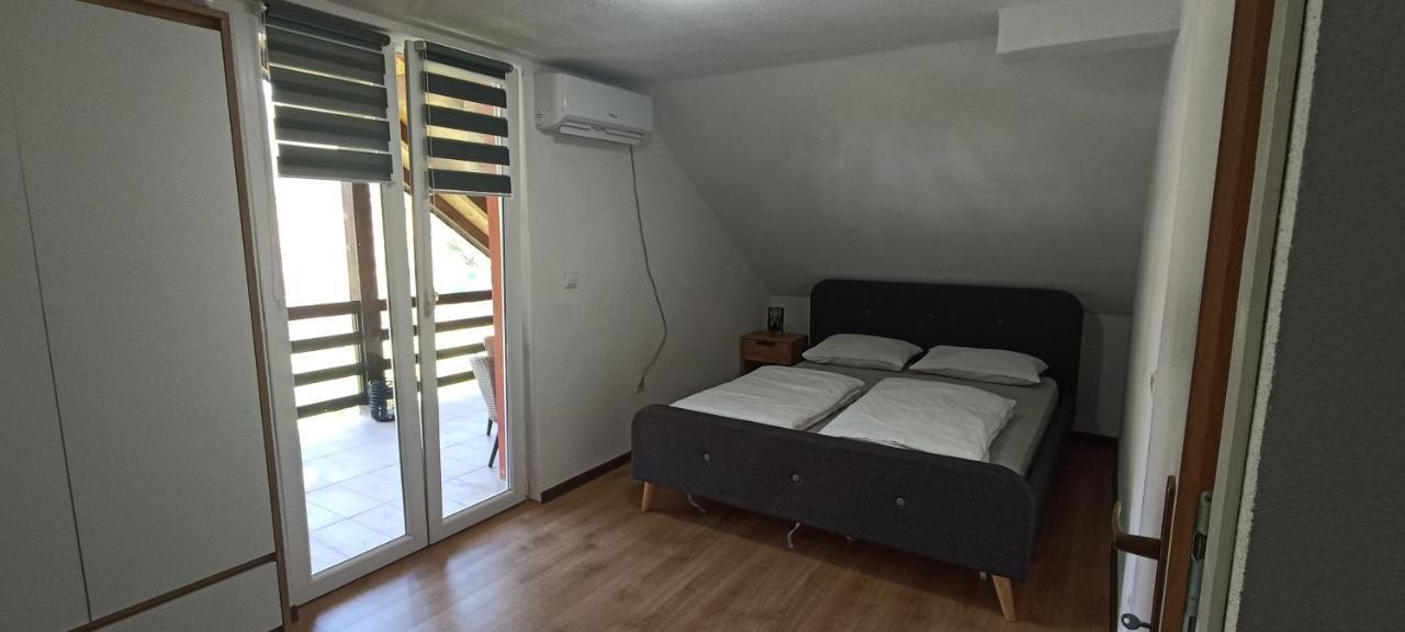 Holiday Home Dani Bihać Eksteriør bilde